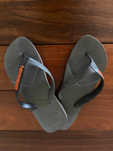 Load image into Gallery viewer, Havaianas Casual Flip Flops, Size EU 41/42, US 7/8