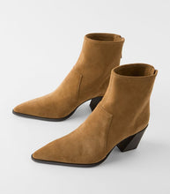 Load image into Gallery viewer, Zara Suede Boots, Light Brown, Size 39