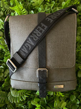 Load image into Gallery viewer, Salvatore Ferragamo Gancini Messenger Bag