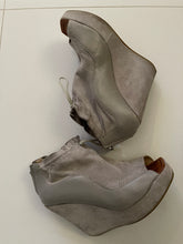 Load image into Gallery viewer, Matiko “Lapa” Suede Open-Toe Platform Wedge Booties, Grey, Size 8