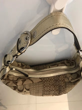 Load image into Gallery viewer, Coach Soho Signature Hobo Handbag